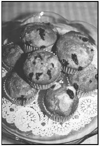 Blueberry muffins are easy to make and may be enjoyed anytime—for breakfast, with lunch or dinner, or as an afterschool or bedtime snack. EPD Photos.